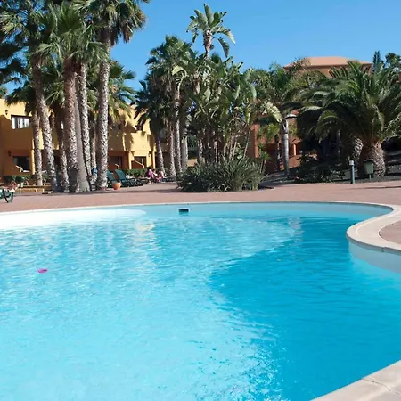 Relax In Stunning 1-bedroom In Apartment Corralejo