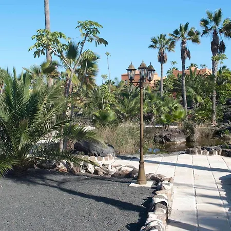 Relax In Stunning 1-bedroom In