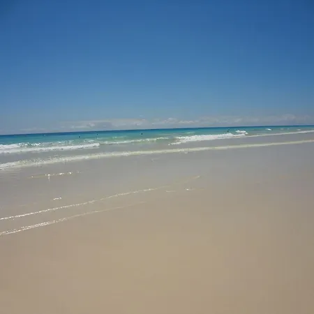 Relax In Stunning 1-bedroom In Lägenhet *