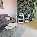 Daire Relax In Stunning 1-bedroom In